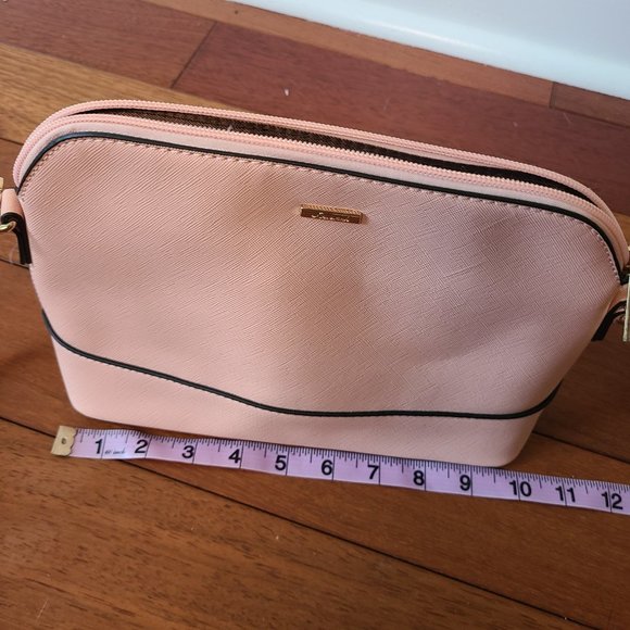 Pink Purse - Picture 4 of 6